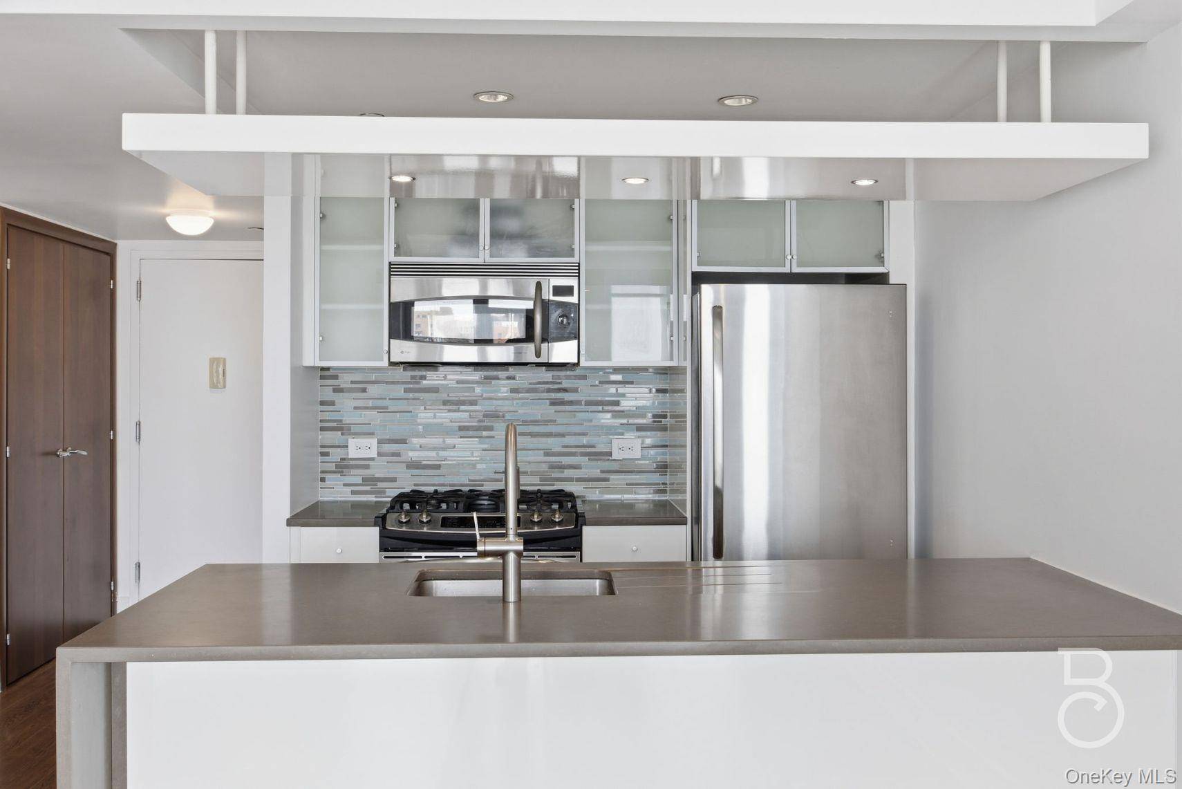 21-24 30th AVE #4A, Astoria, NY 11102