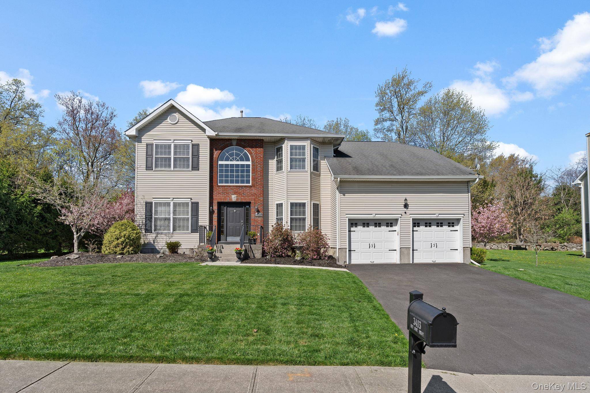 3403 Red Coat DR, New Windsor, NY 12553