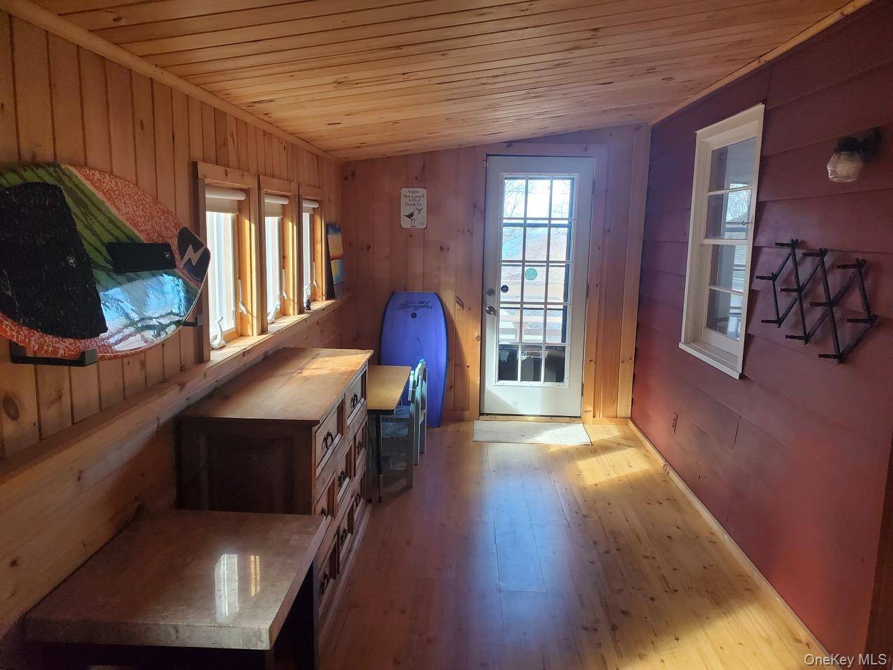 15 E Way PATH, Baiting Hollow, NY 11933