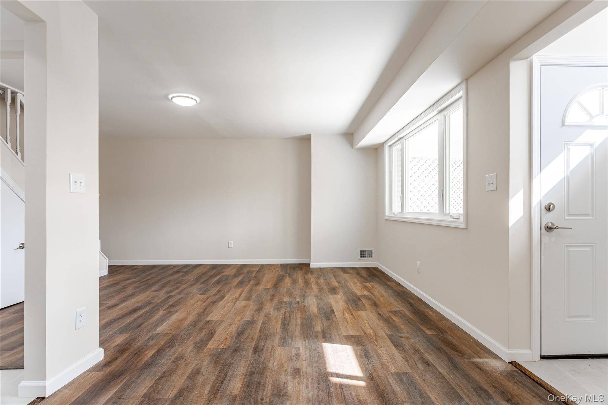 1260 Richmond AVE #114, Staten Island, NY 10314