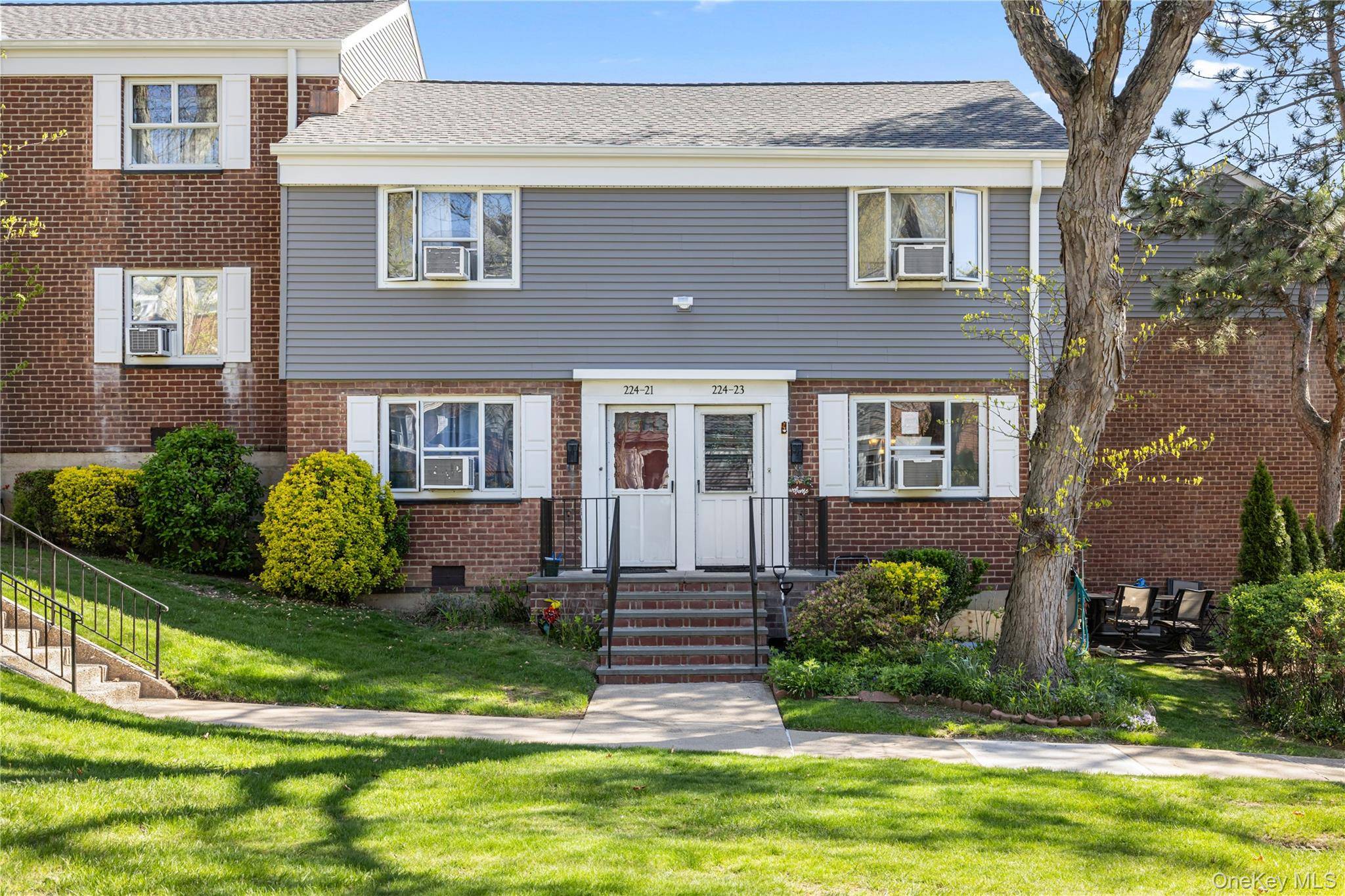 224-23 Manor RD #B25-0, Queens Village, NY 11427