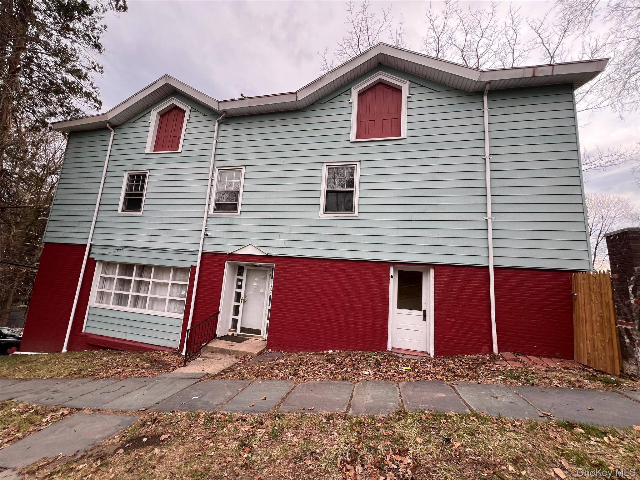 30 Garfield PL, Poughkeepsie, NY 12601
