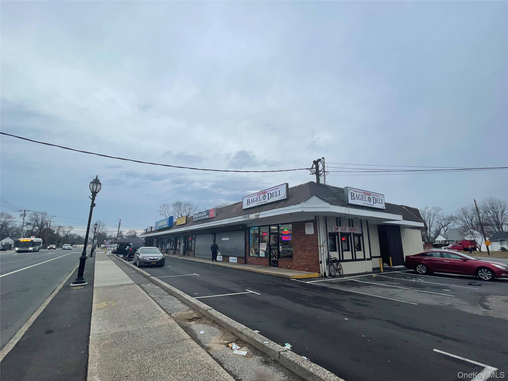 908-930 straight path, West Babylon, NY 11704