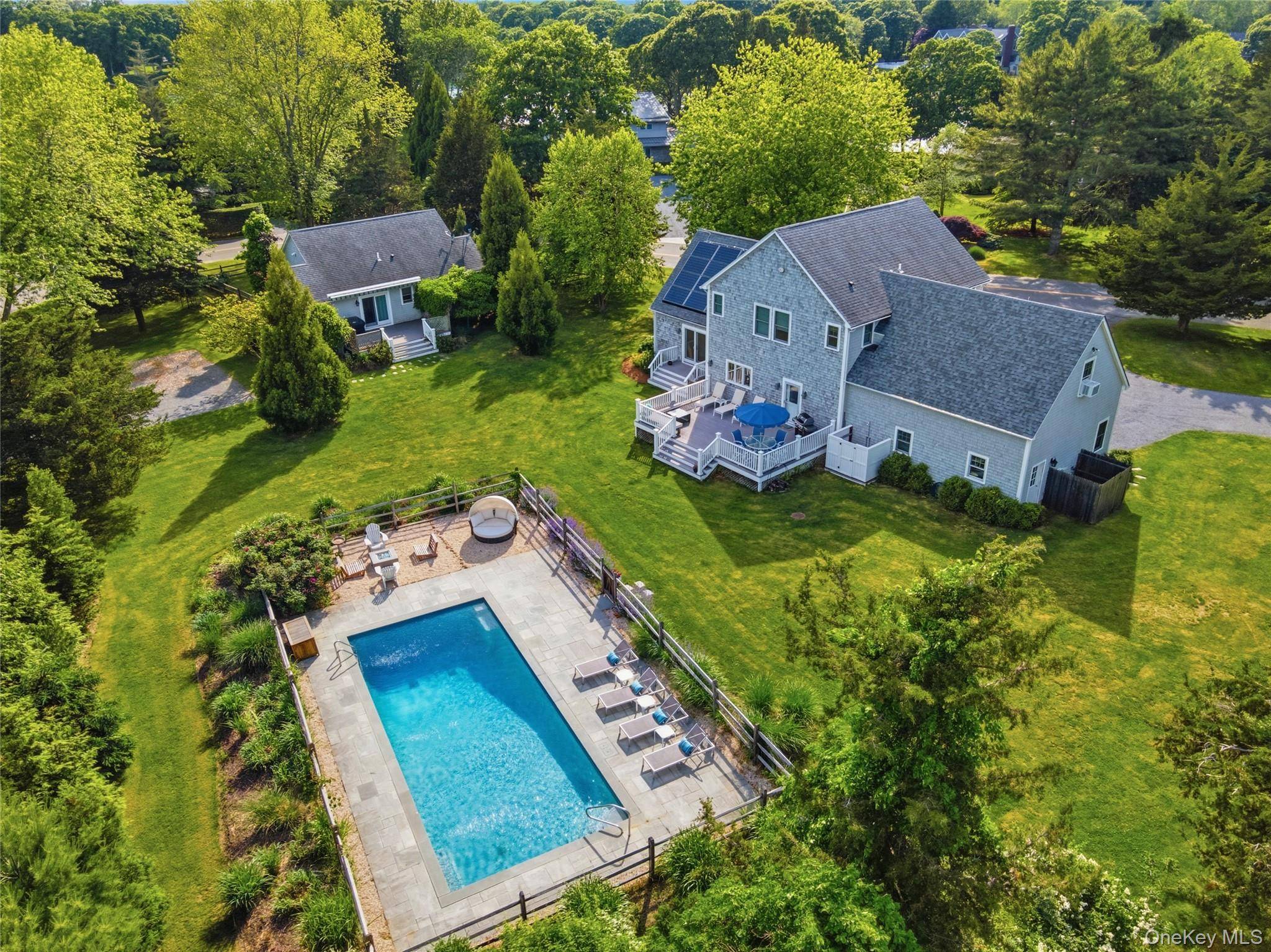 14 Freds LN, Shelter Island, NY 11964