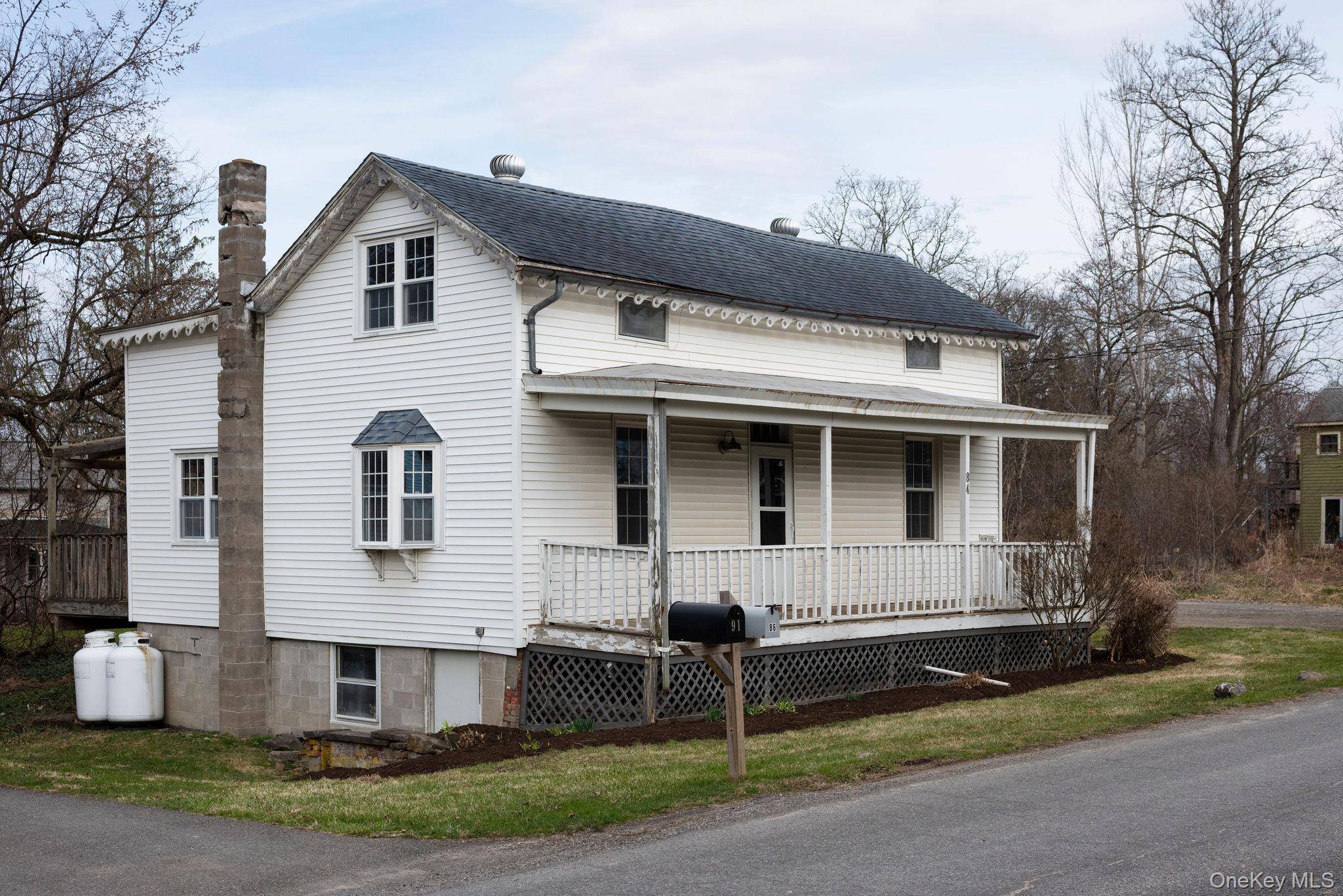 84 Montgomery ST, Tivoli, NY 12583