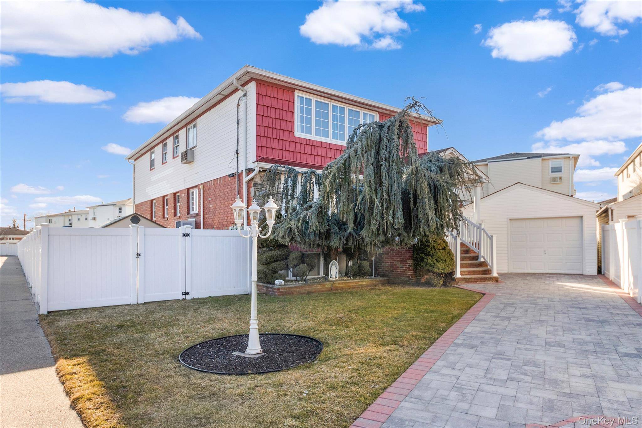 155-30 99th ST, Howard Beach, NY 11414