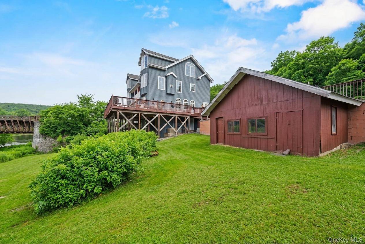 4223 NY State Route 97, Barryville, NY 12719
