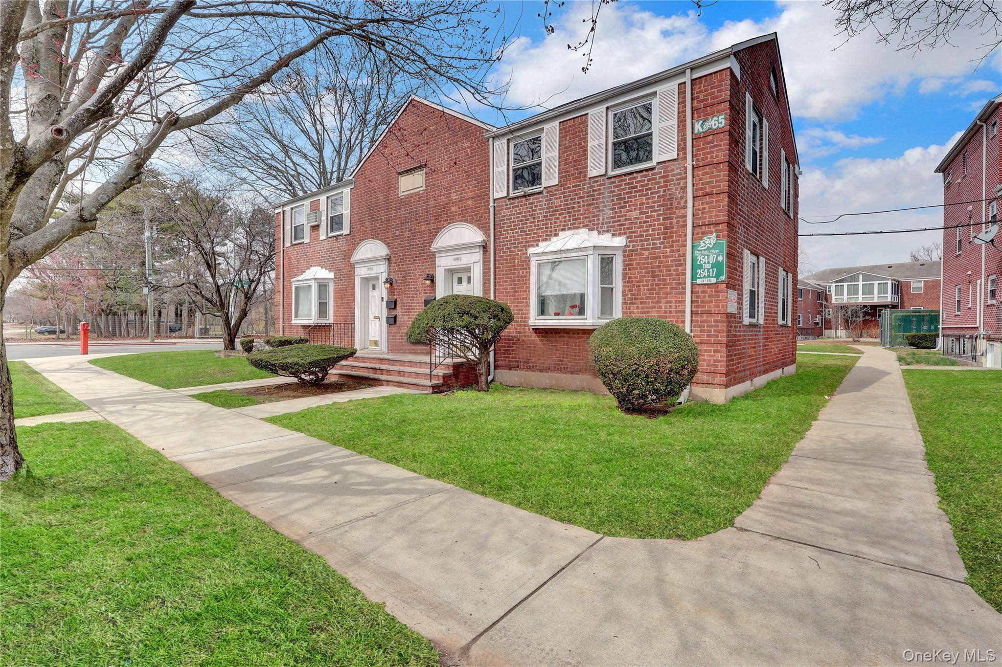 25403 74th AVE #A 2, Glen Oaks, NY 11004