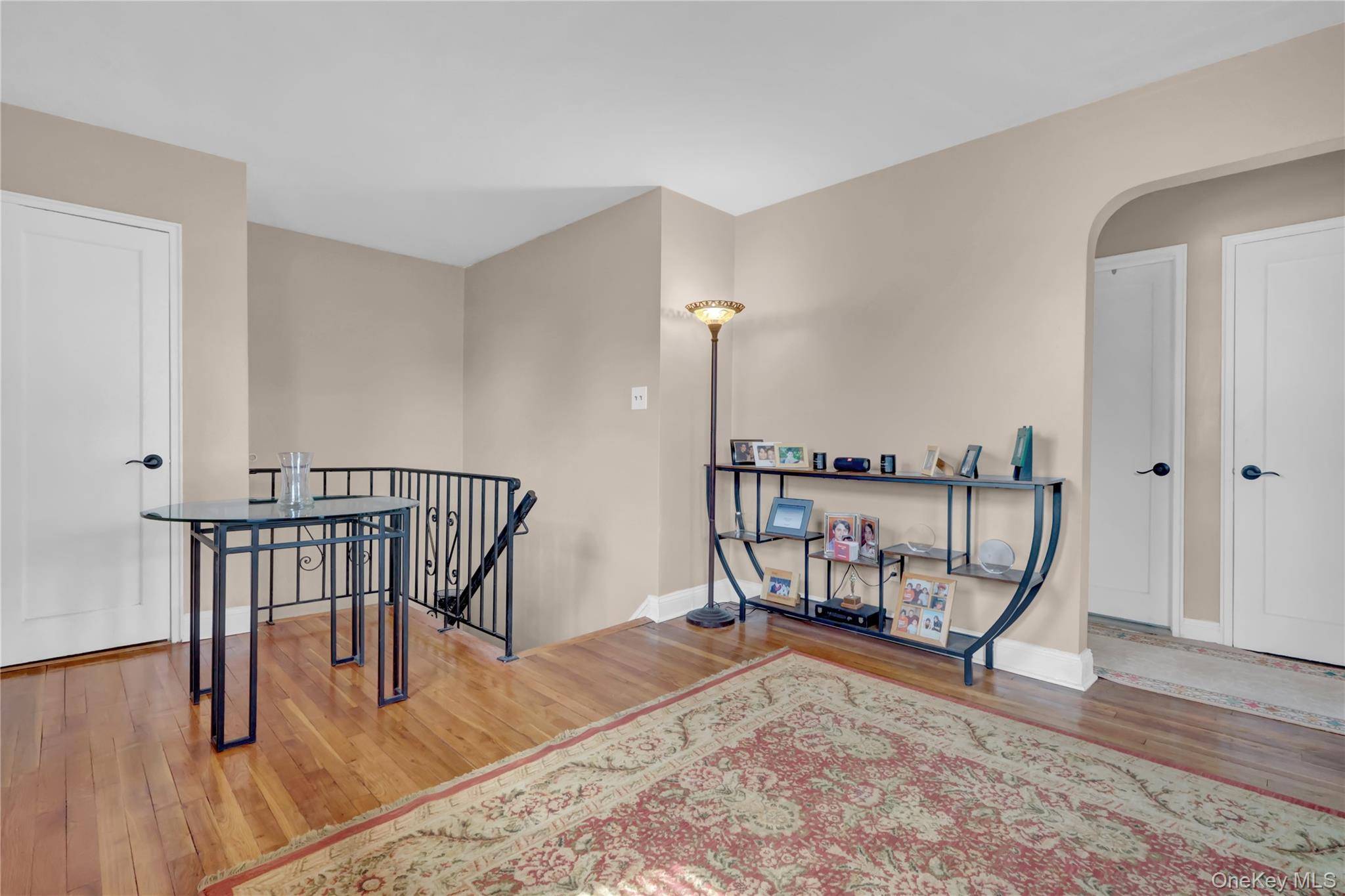 25403 74th AVE #A 2, Glen Oaks, NY 11004