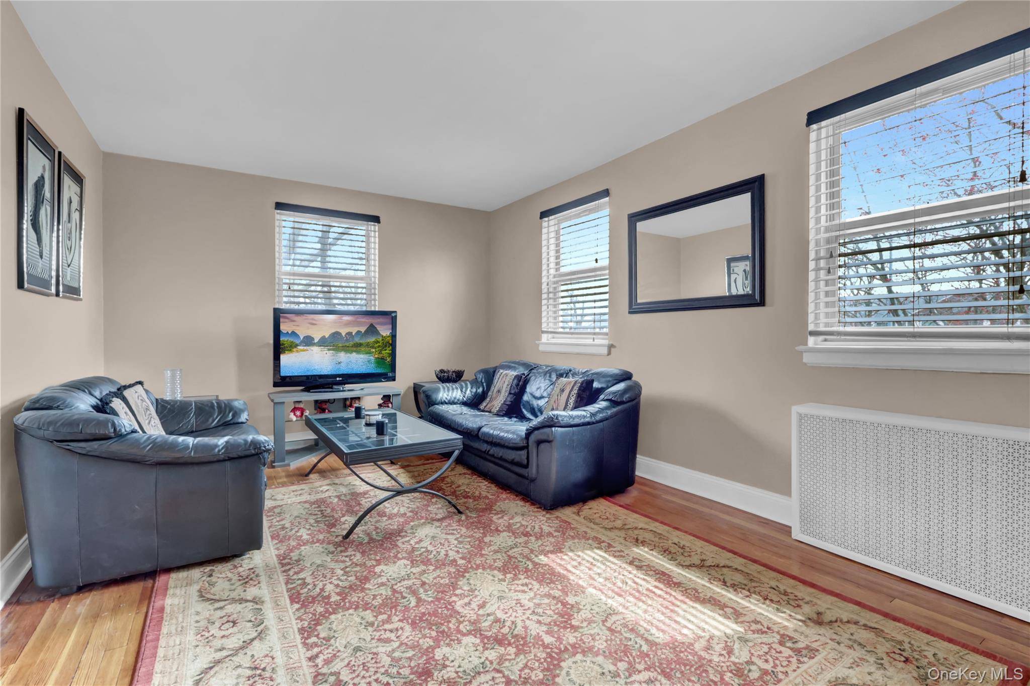 25403 74th AVE #A 2, Glen Oaks, NY 11004