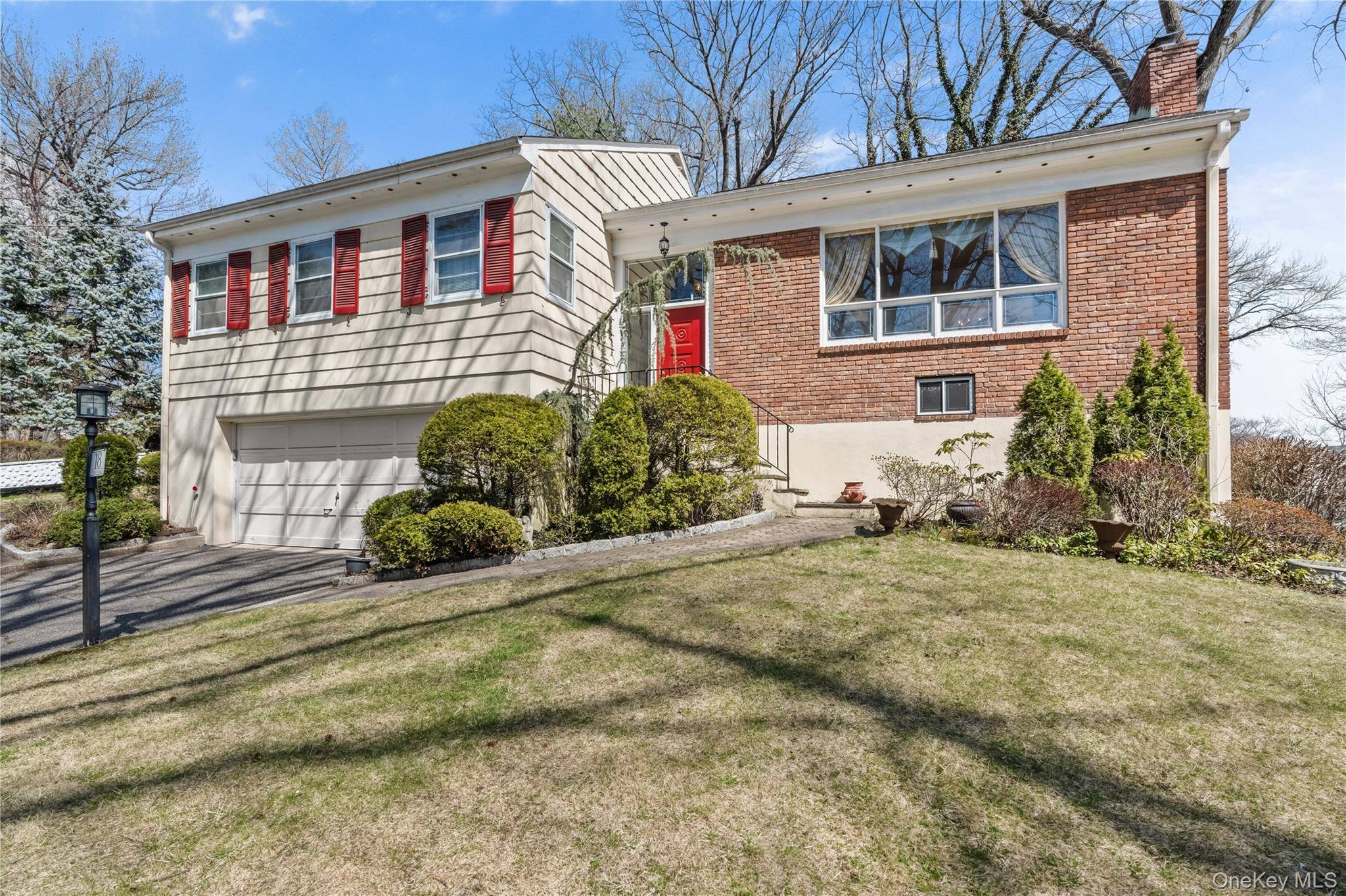 18 Devon RD, Bronxville, NY 10708