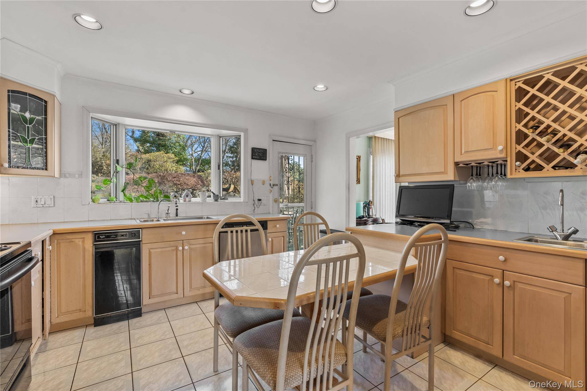 18 Devon RD, Bronxville, NY 10708