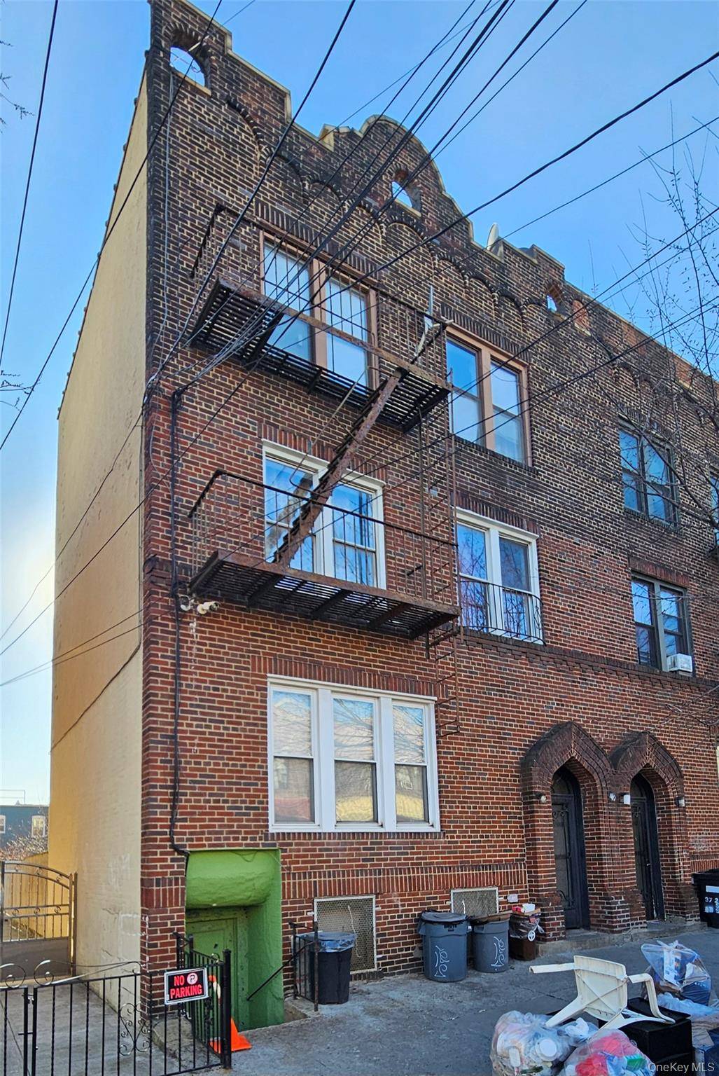 37-19 59th ST, Woodside, NY 11377