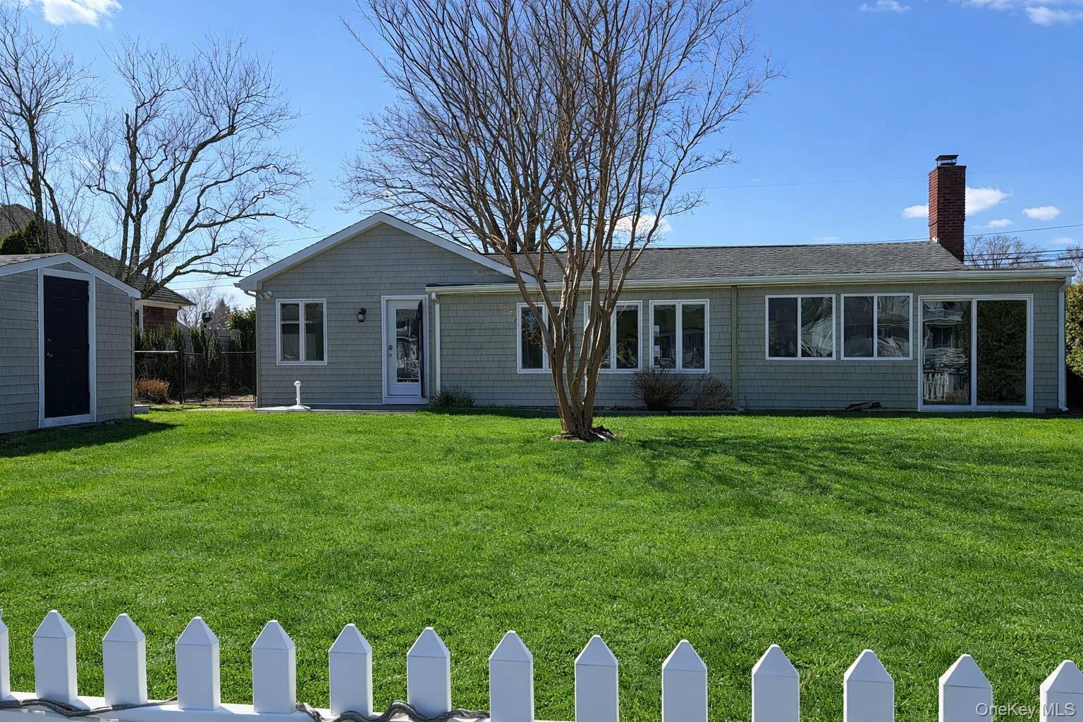 21 Tarpon RD, East Quogue, NY 11942