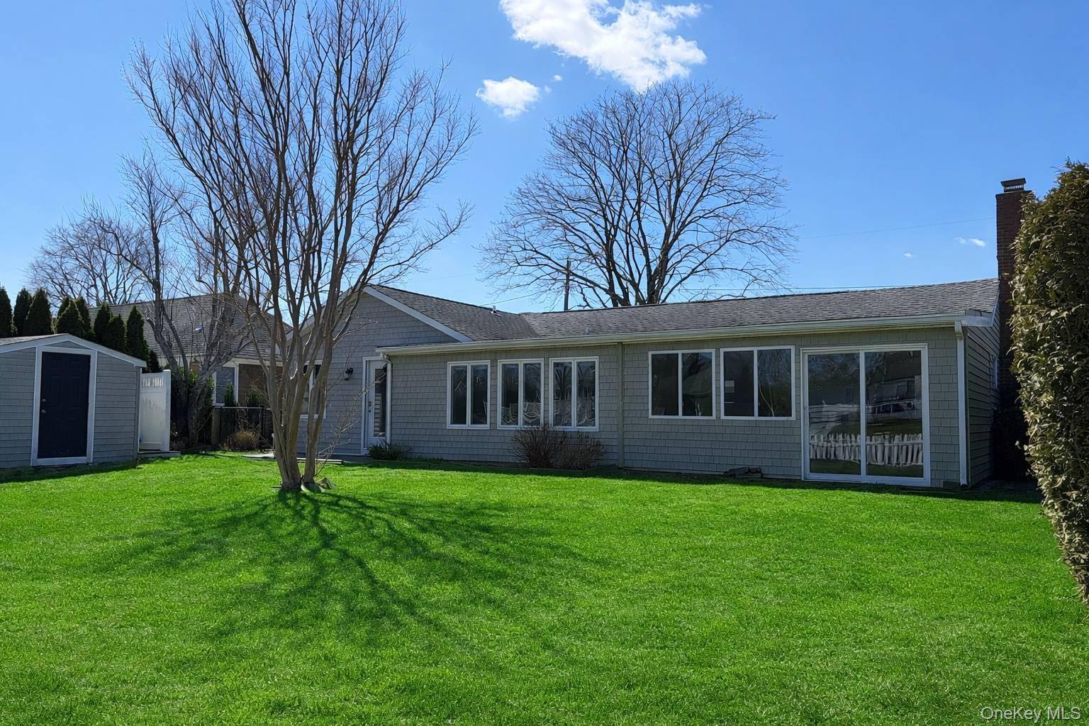 21 Tarpon RD, East Quogue, NY 11942