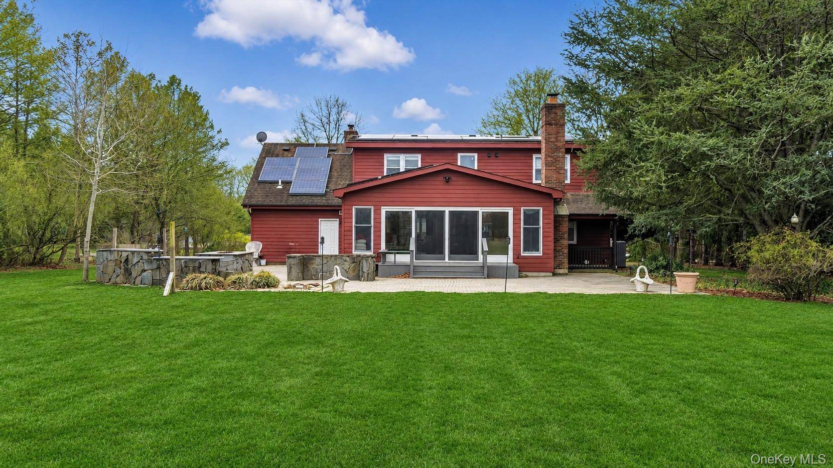 120 Promenade DR, Aquebogue, NY 11901