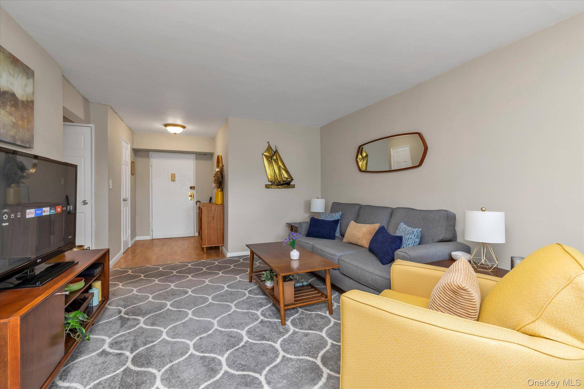 124 S Park AVE #1-P, Rockville Centre, NY 11570