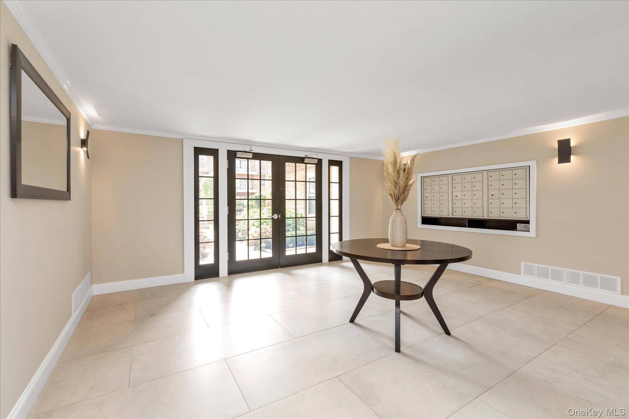 124 S Park AVE #1-P, Rockville Centre, NY 11570
