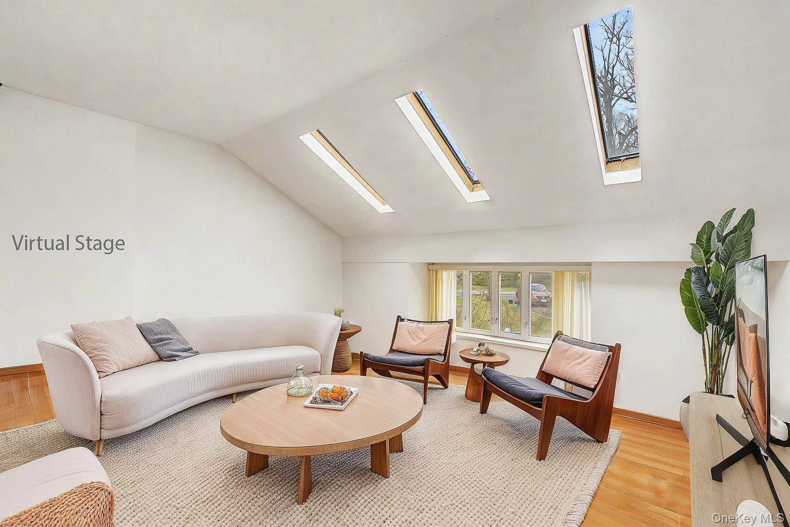 71 Horace Harding BLVD, Great Neck, NY 11020