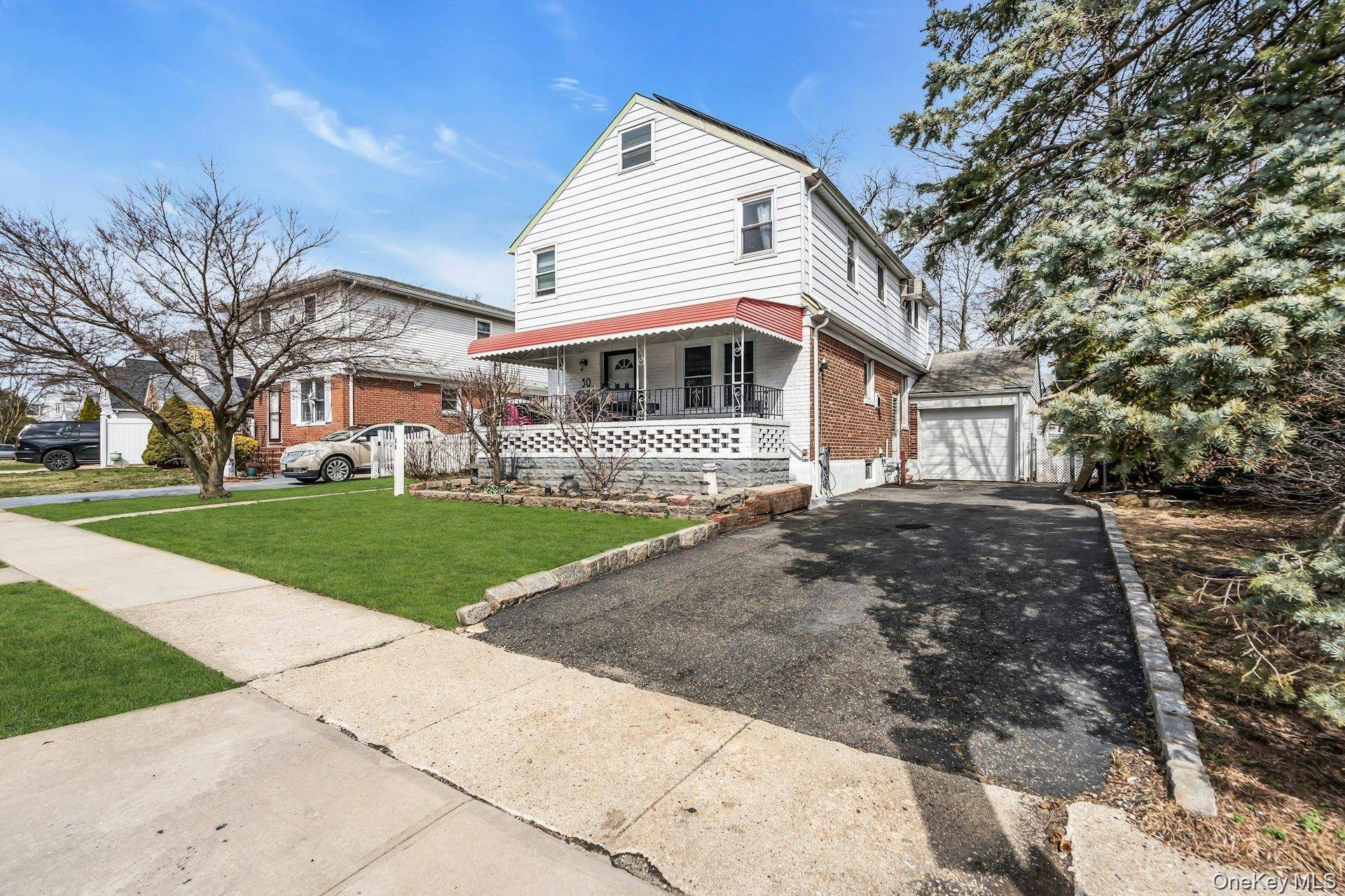 30 Norfolk DR, Elmont, NY 11003