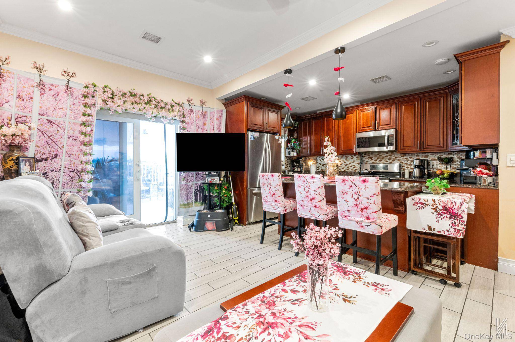 1842 Norman ST, Ridgewood, NY 11385
