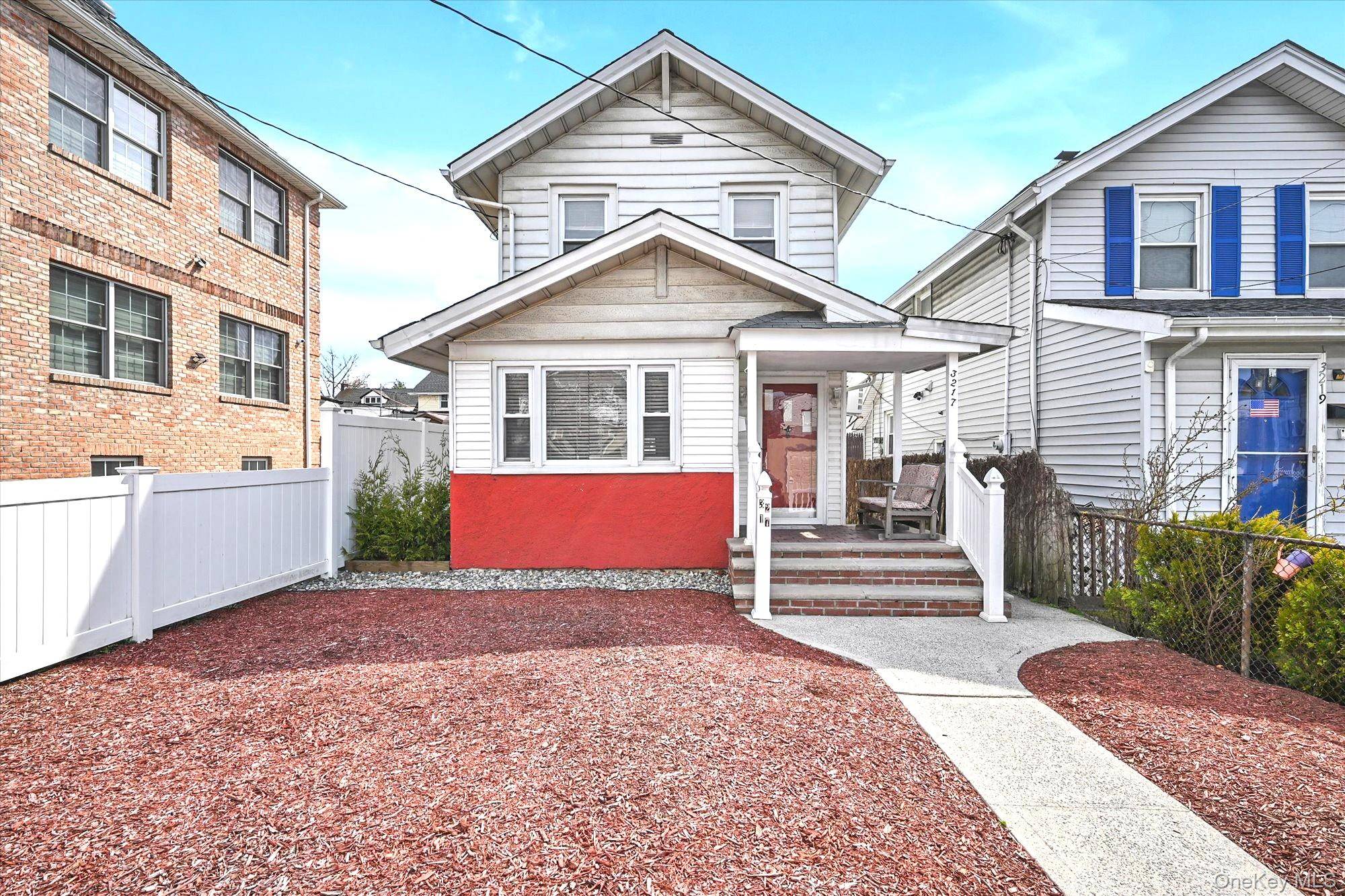 32-17 Murray ST, Flushing, NY 11354