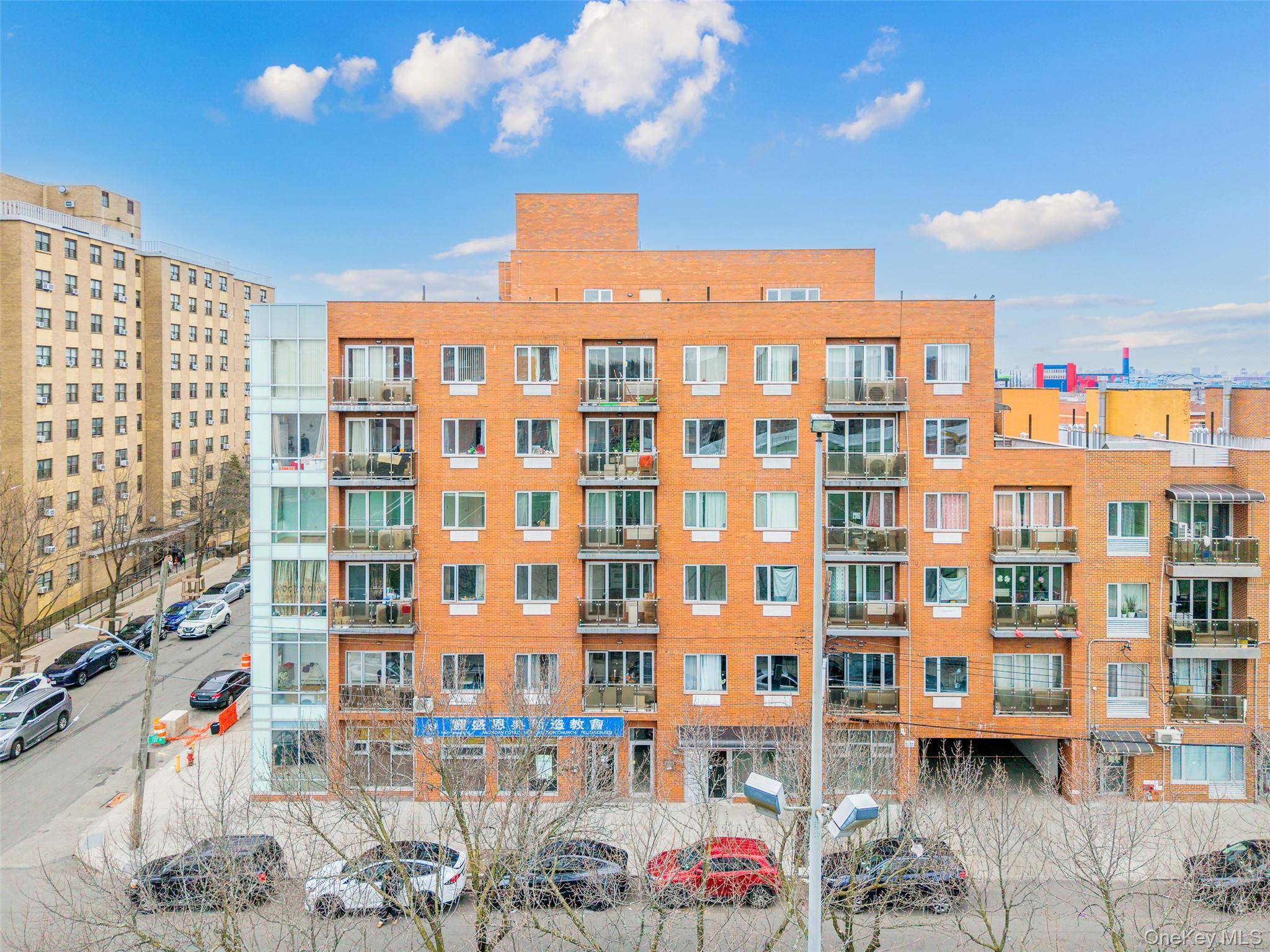 136-21 Latimer PL #6E, Flushing, NY 11354