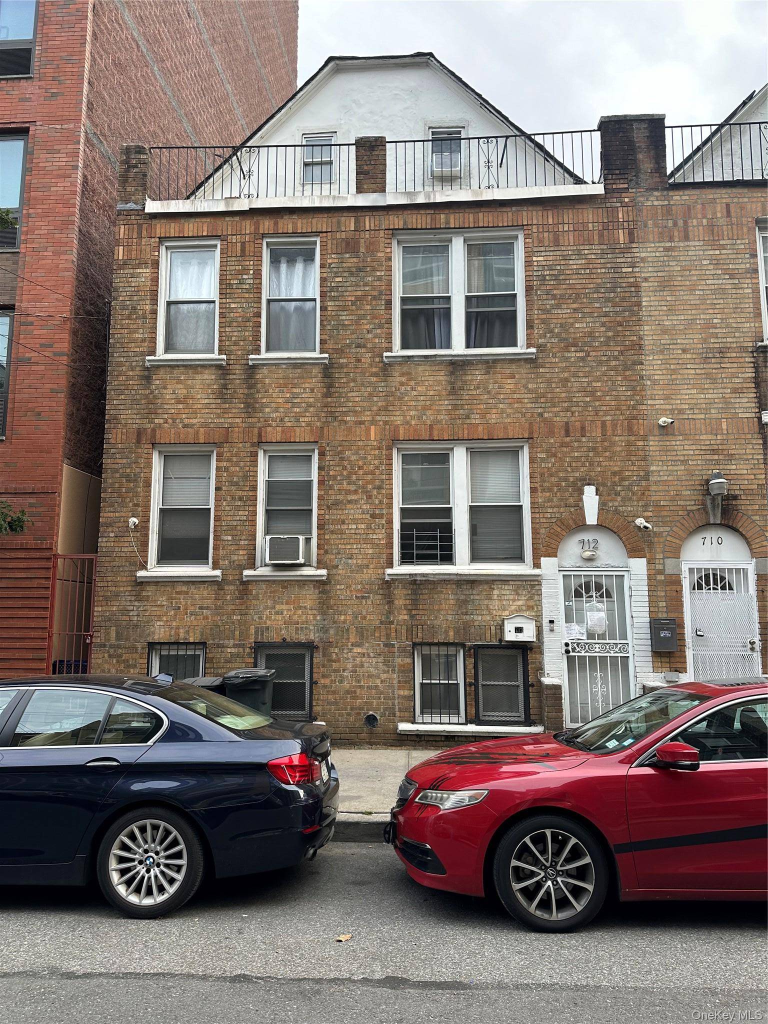 710 E 211th ST, Bronx, NY 10467