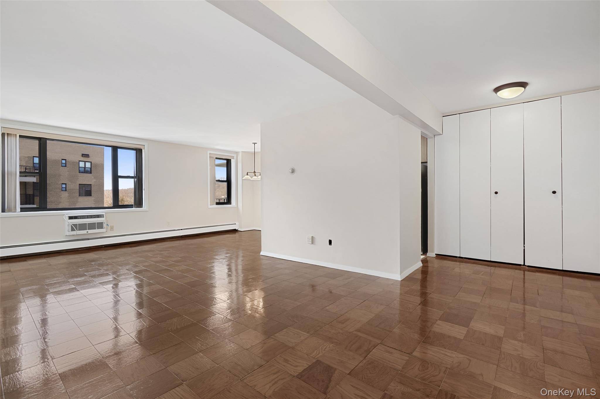 25 Stewart PL #615, Mount Kisco, NY 10549