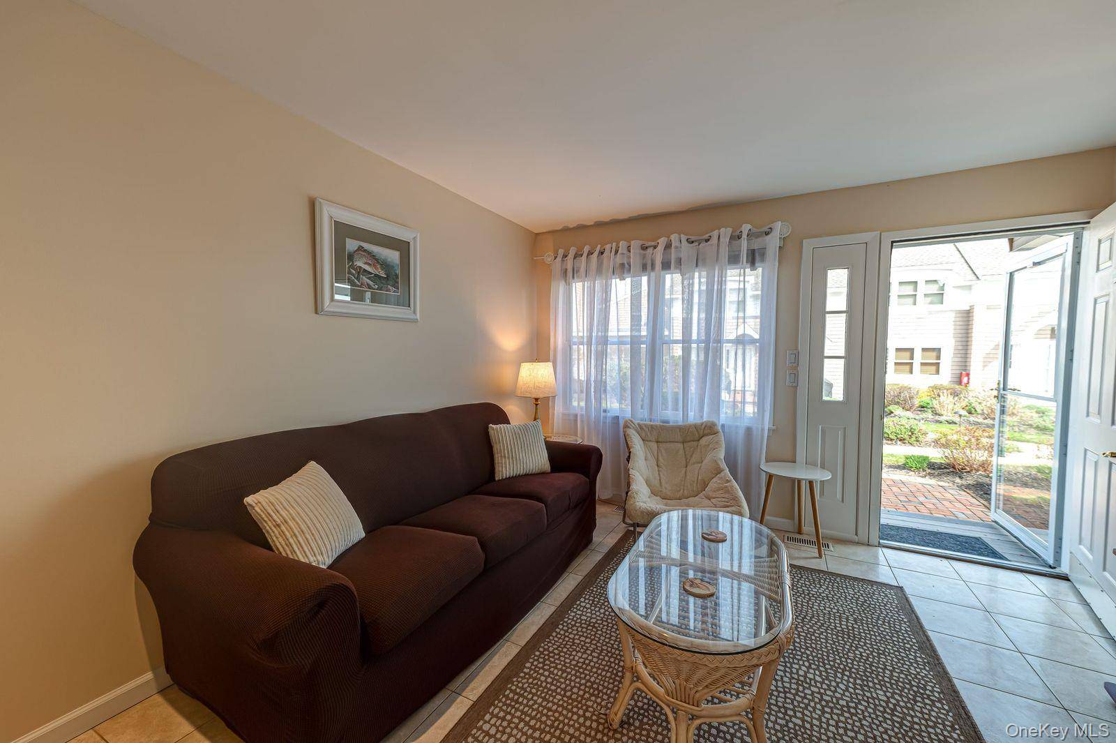 49 Canoe Place RD #212, Hampton Bays, NY 11946
