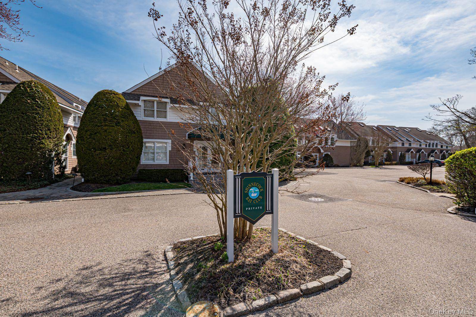 49 Canoe Place RD #212, Hampton Bays, NY 11946