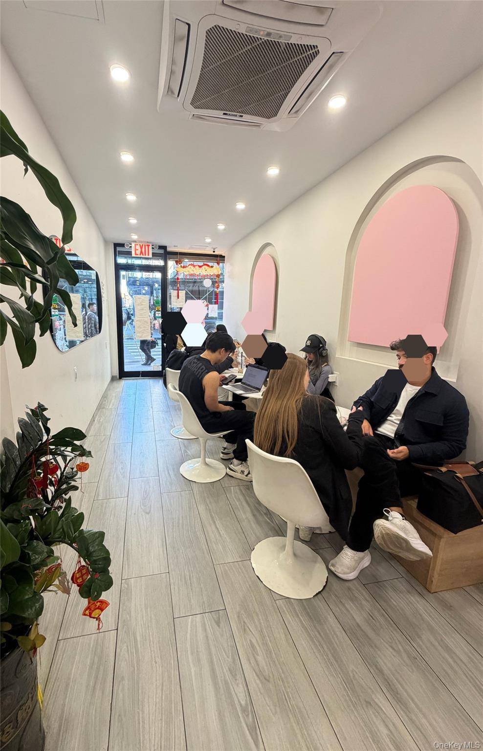 55A Bayard St, New York (manhattan), NY 10013