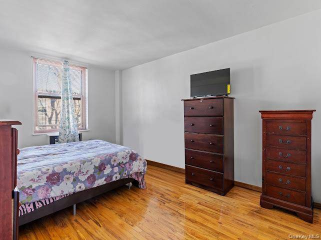 12425 Flatlands Ave Flatlands Ave, Brooklyn, NY 11208