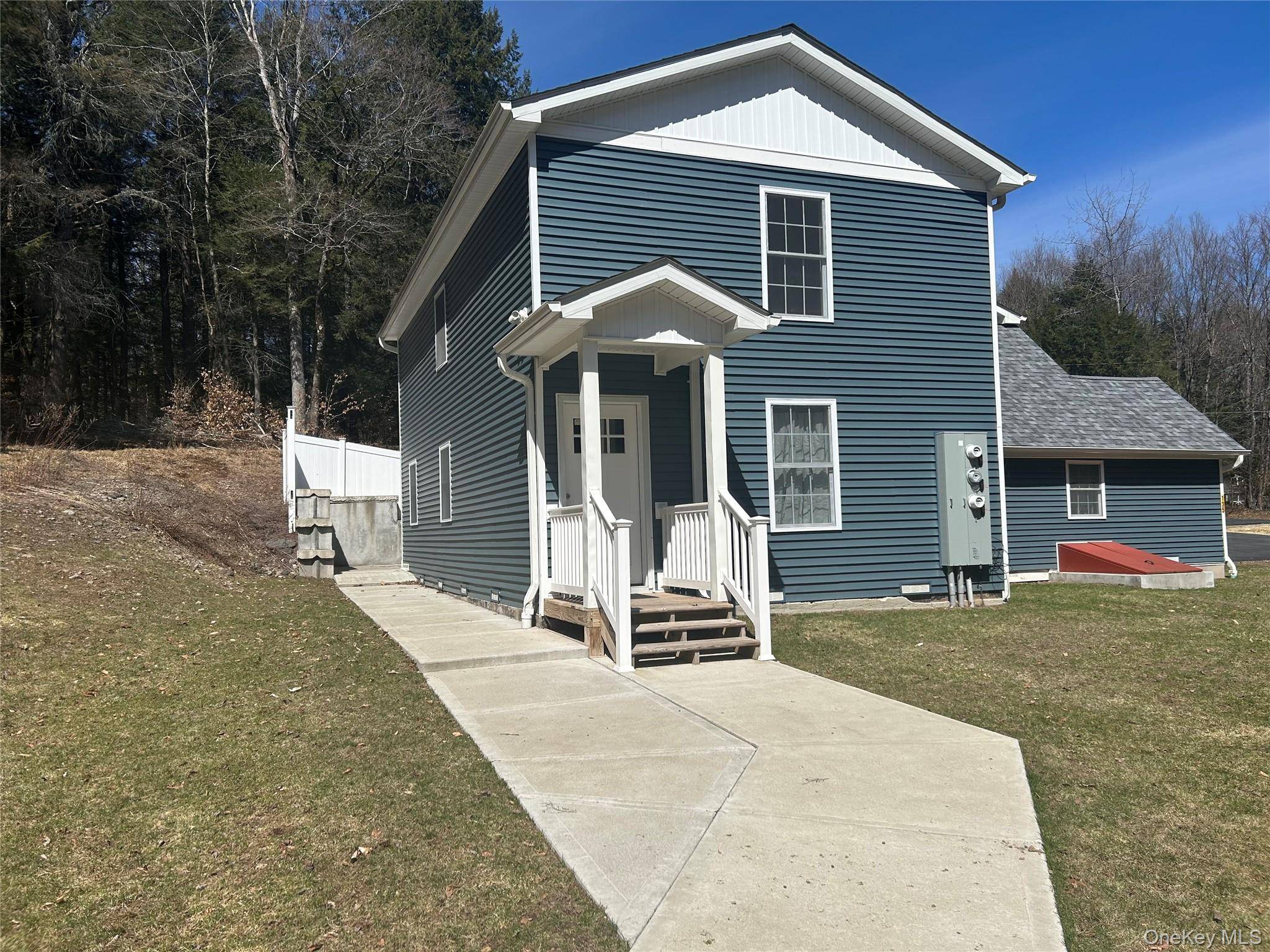 135 Gale RD #upstairs, Mongaup Valley, NY 12762