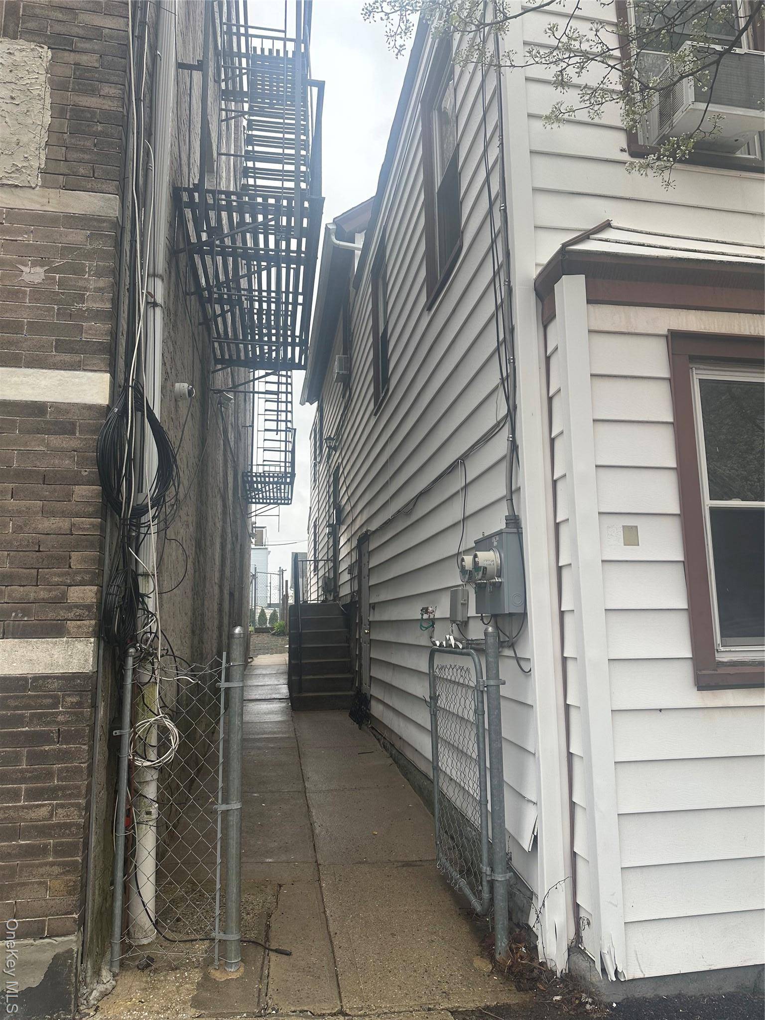 21 Drake AVE, New Rochelle, NY 10805