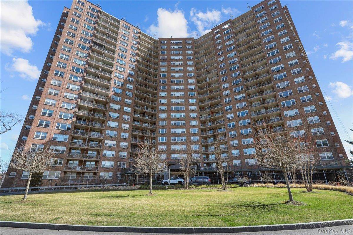 5900 Arlington AVE #3S, Bronx, NY 10471