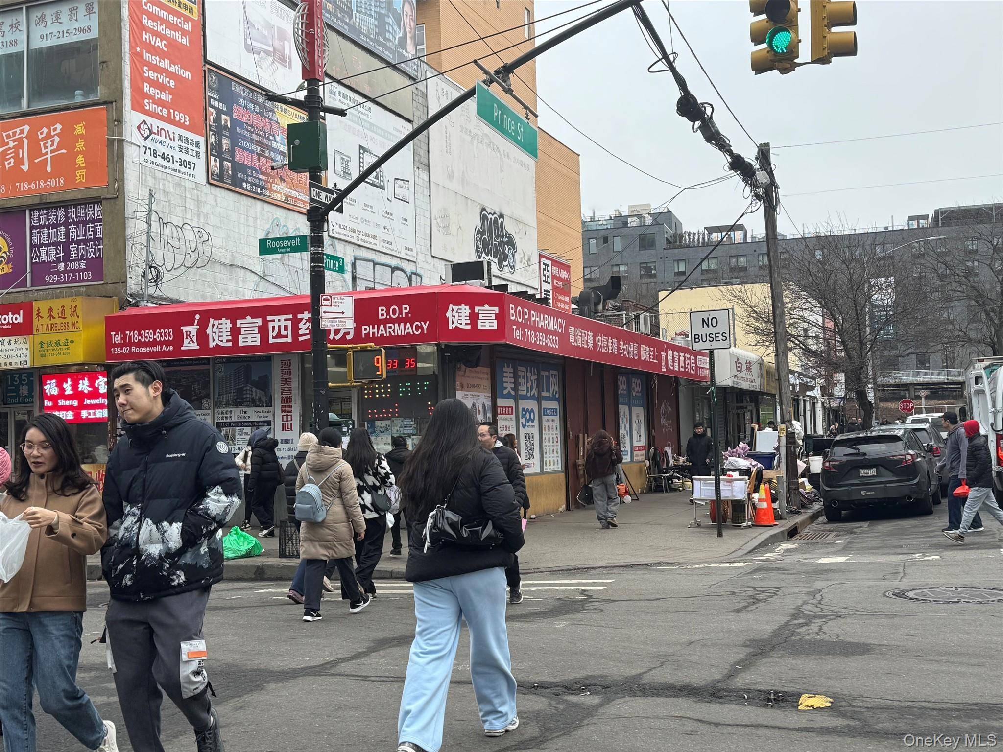 13502 Roosevelt AVE, Flushing, NY 11354