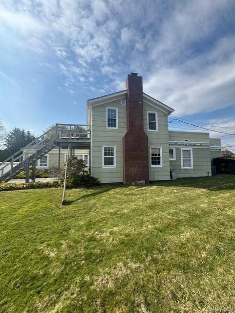 323 Mill RD #PH, Westhampton Beach, NY 11978