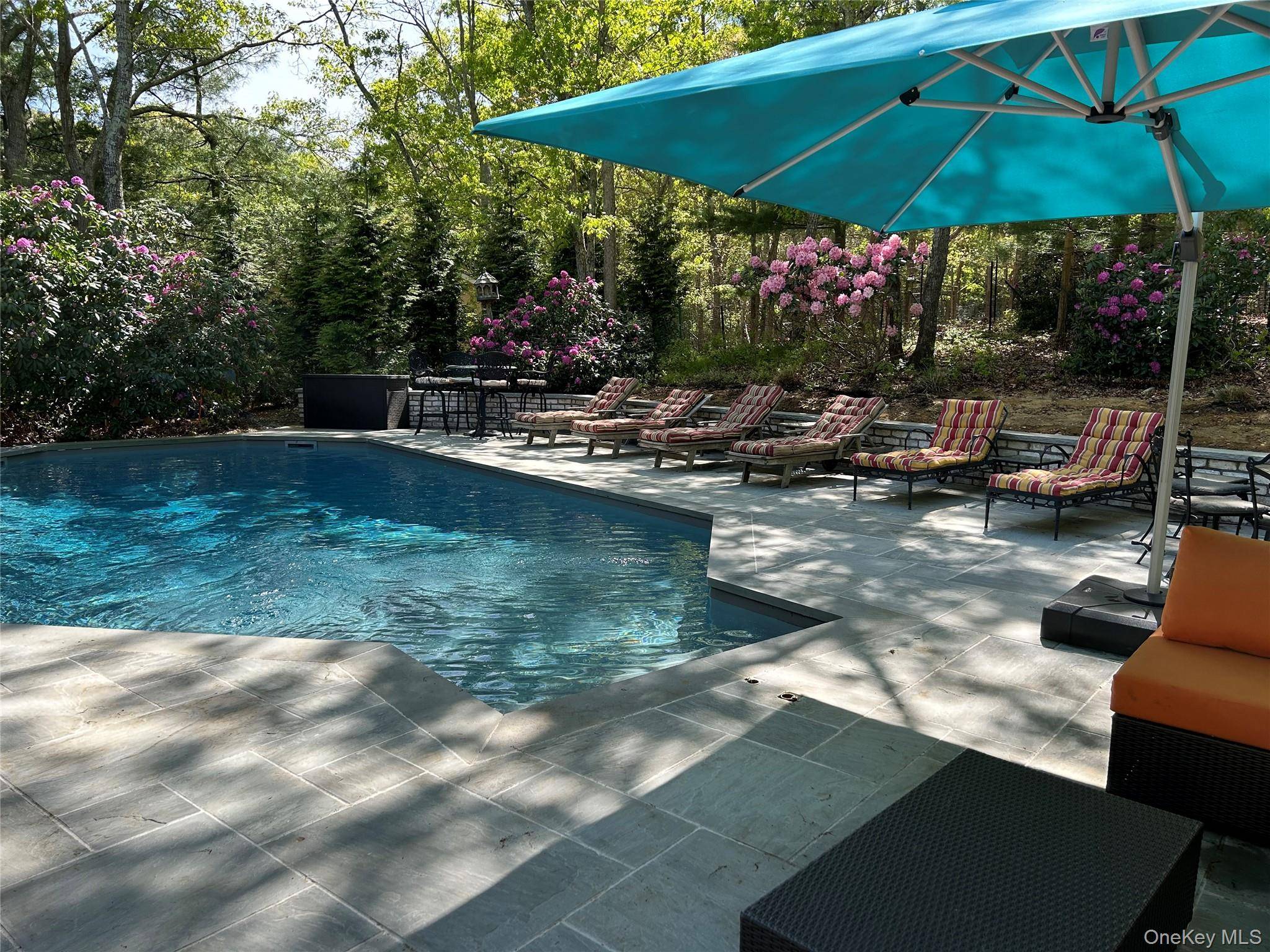 40 Bonac Wood LN, East Hampton, NY 11937