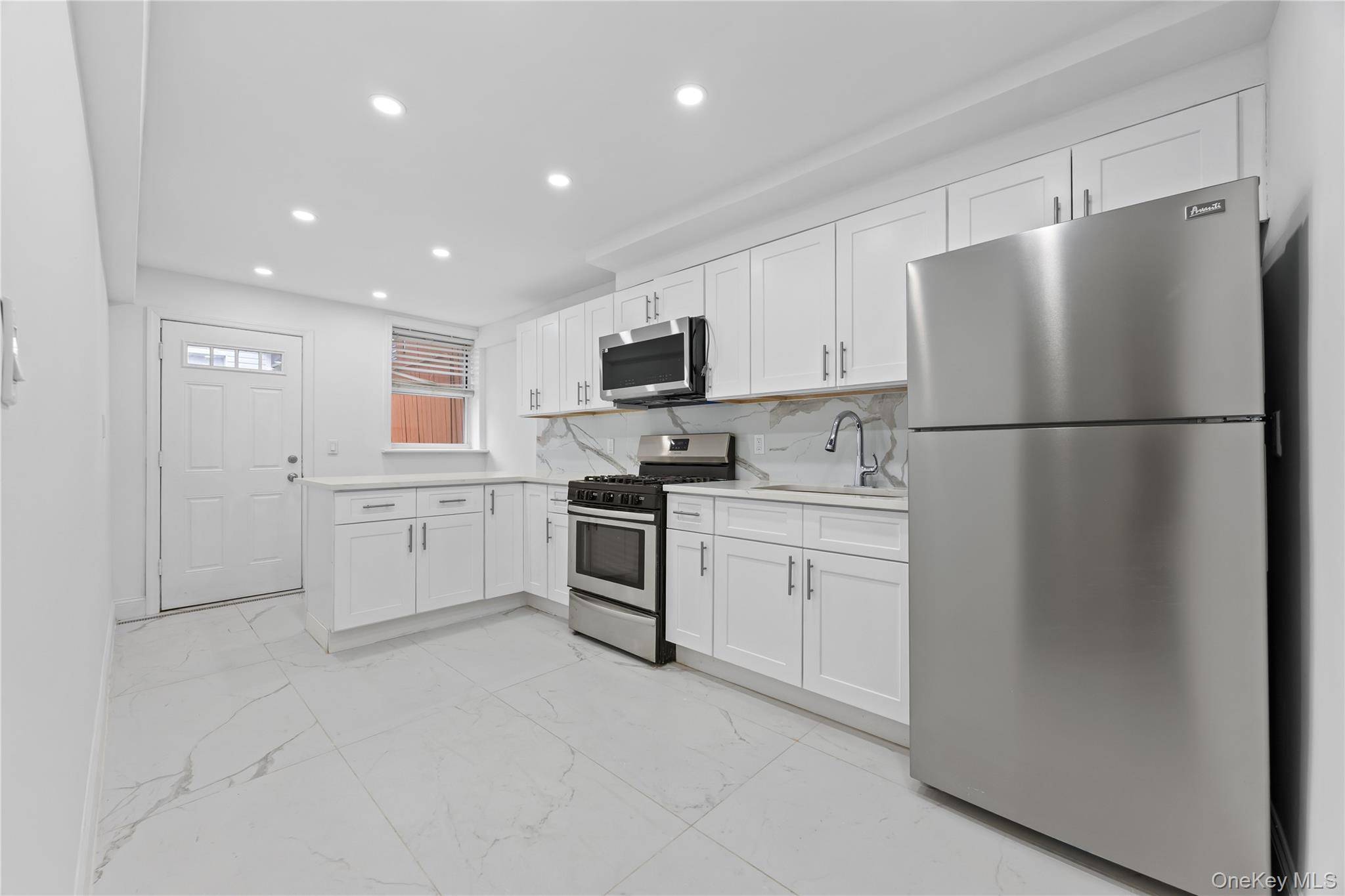3121 Mickle AVE, Bronx, NY 10469
