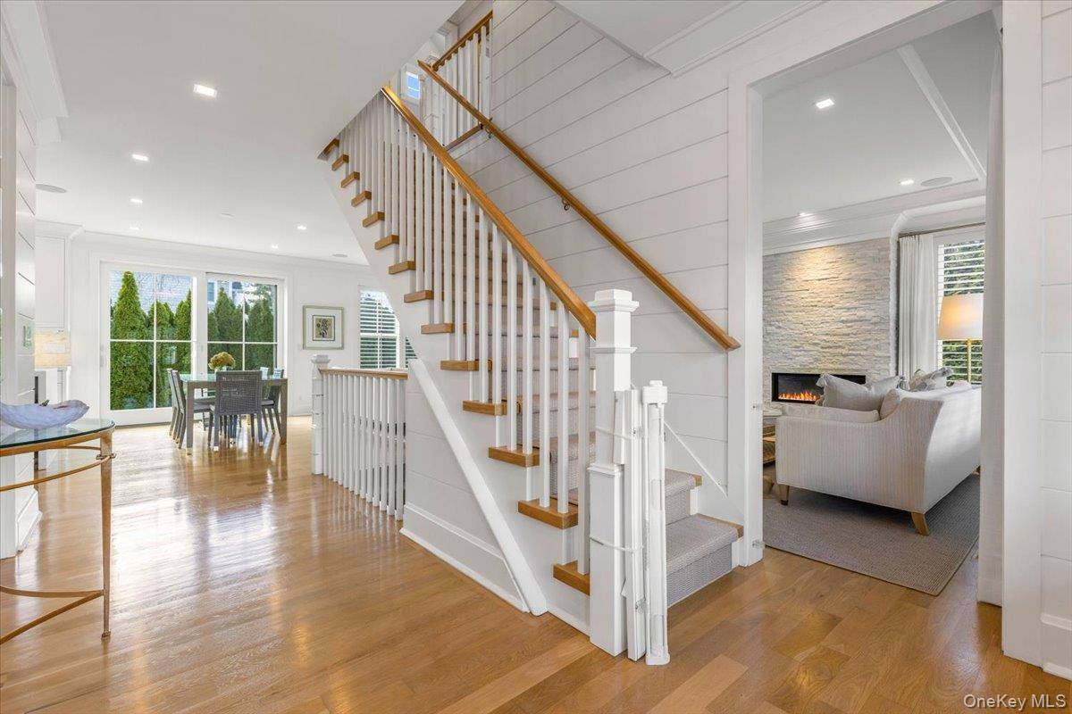 100 Dearborn AVE, Rye, NY 10580