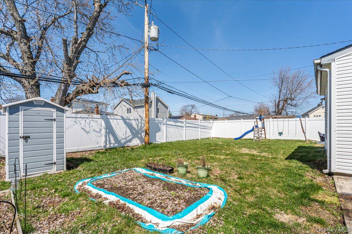 65 Prentice RD, Levittown, NY 11756