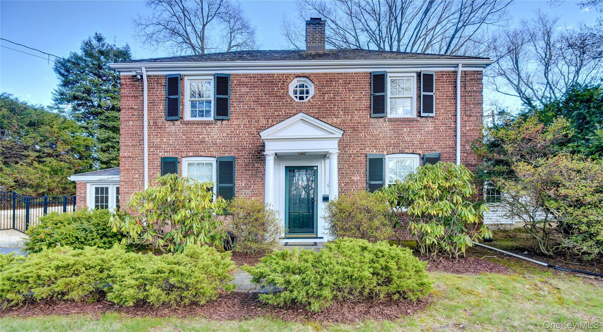 61 Kathwood RD, White Plains, NY 10607