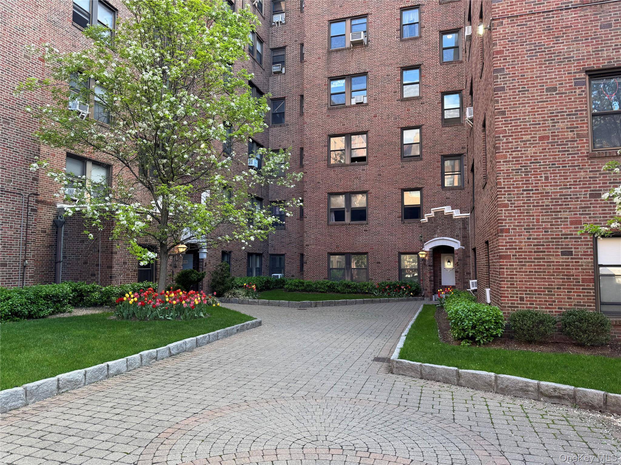 3 Franklin AVE #4M, White Plains, NY 10601