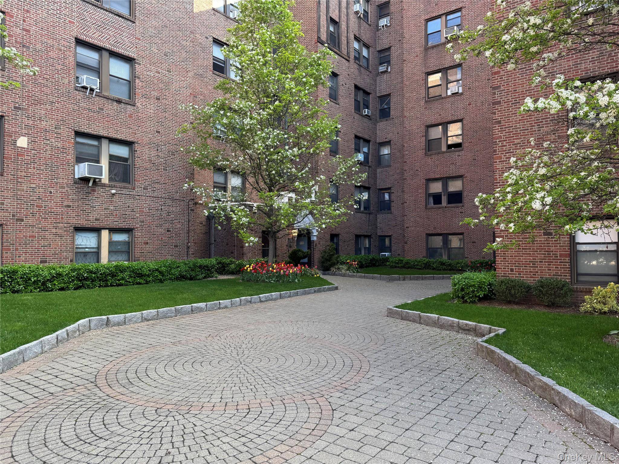 3 Franklin AVE #4M, White Plains, NY 10601