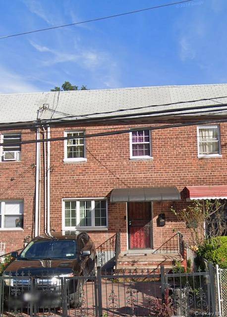 15015 Arlington TER, Jamaica, NY 11433