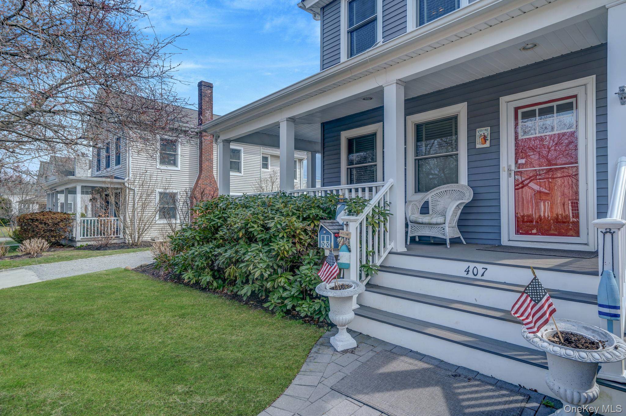 407 Wiggins ST, Greenport, NY 11944