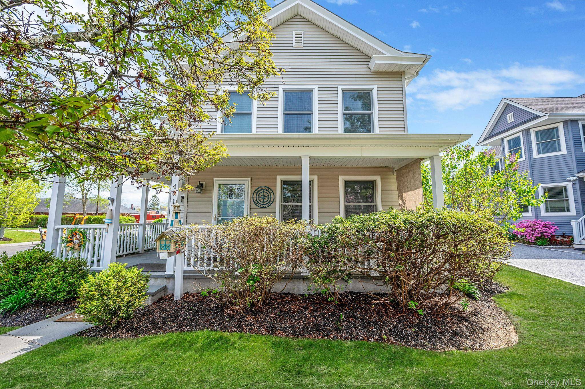 401 Wiggins ST, Greenport, NY 11944