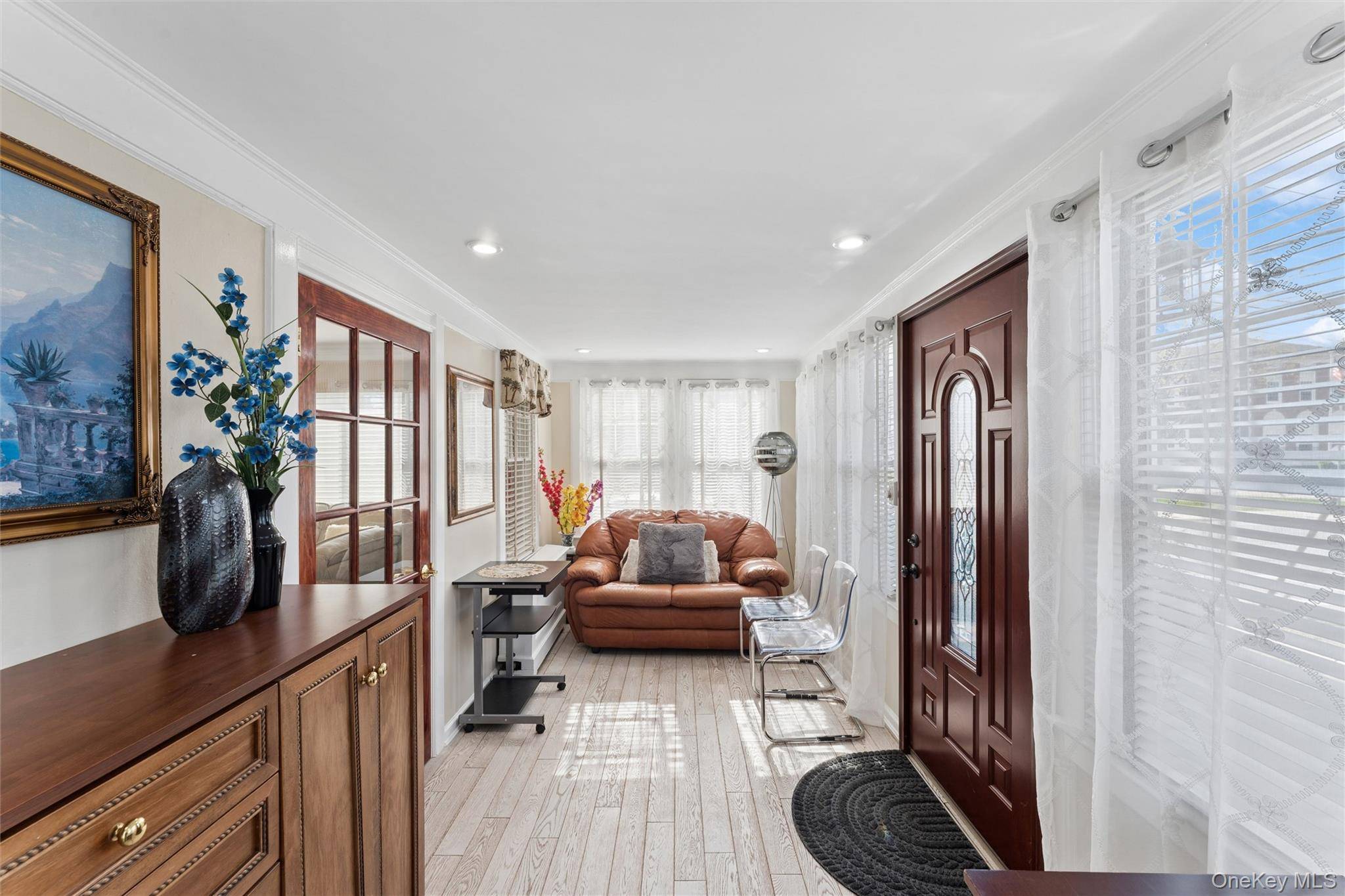 262 Floral BLVD, Floral Park, NY 11001