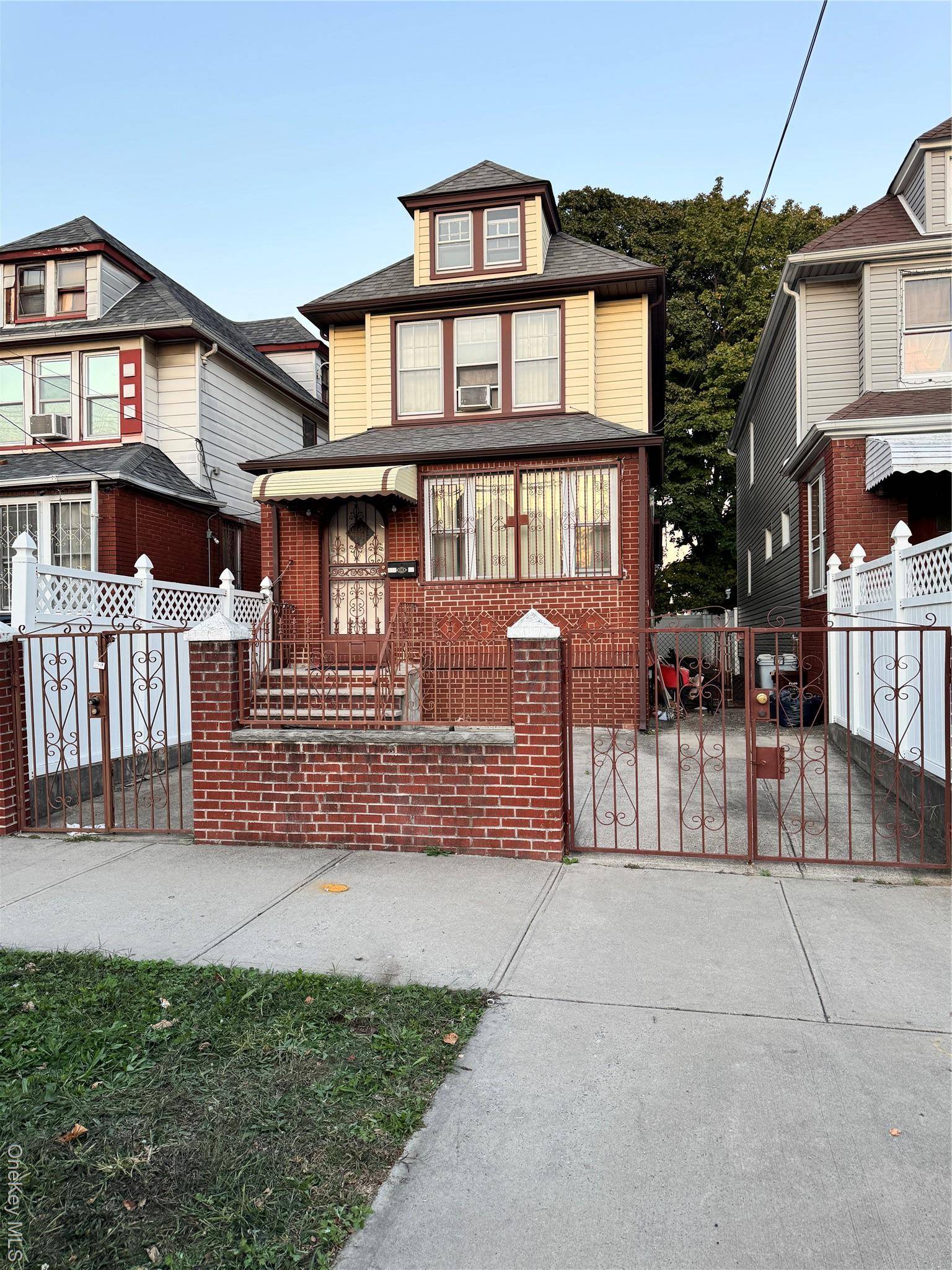 11435 130th ST, South Ozone Park, NY 11420